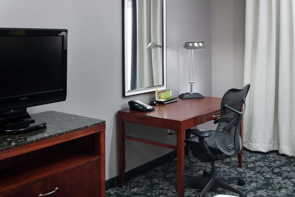 Hilton Garden Inn Lake Forest Mettawa Eksteriør billede