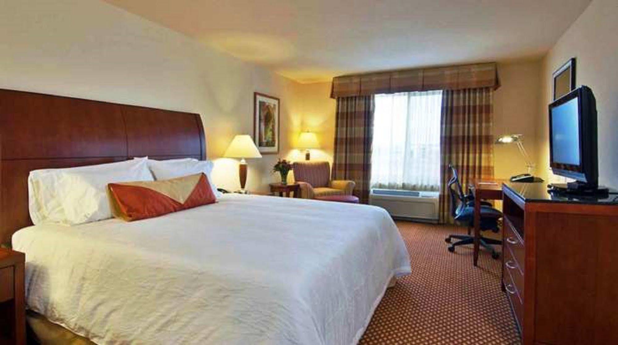 Hilton Garden Inn Lake Forest Mettawa Eksteriør billede