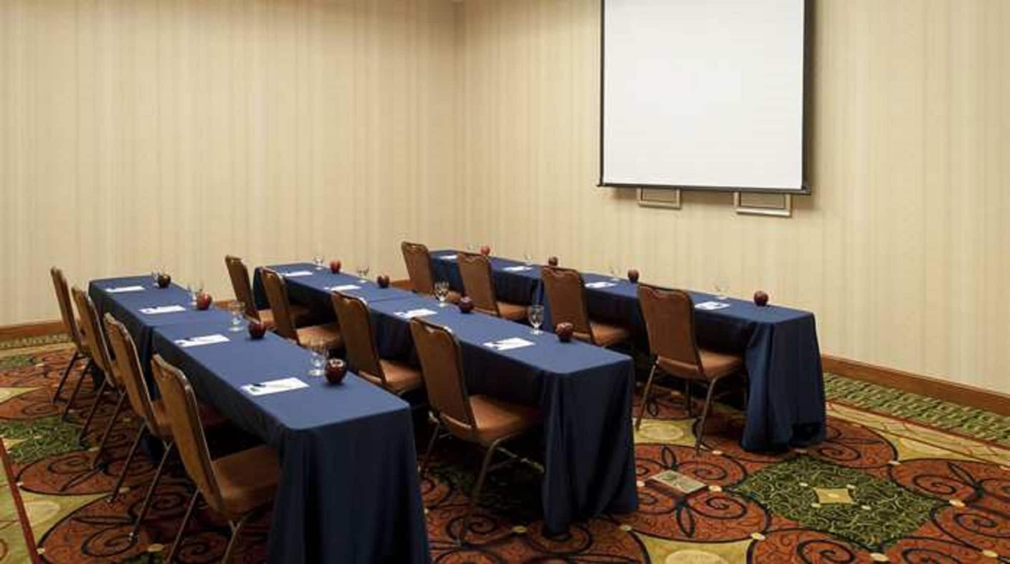 Hilton Garden Inn Lake Forest Mettawa Eksteriør billede